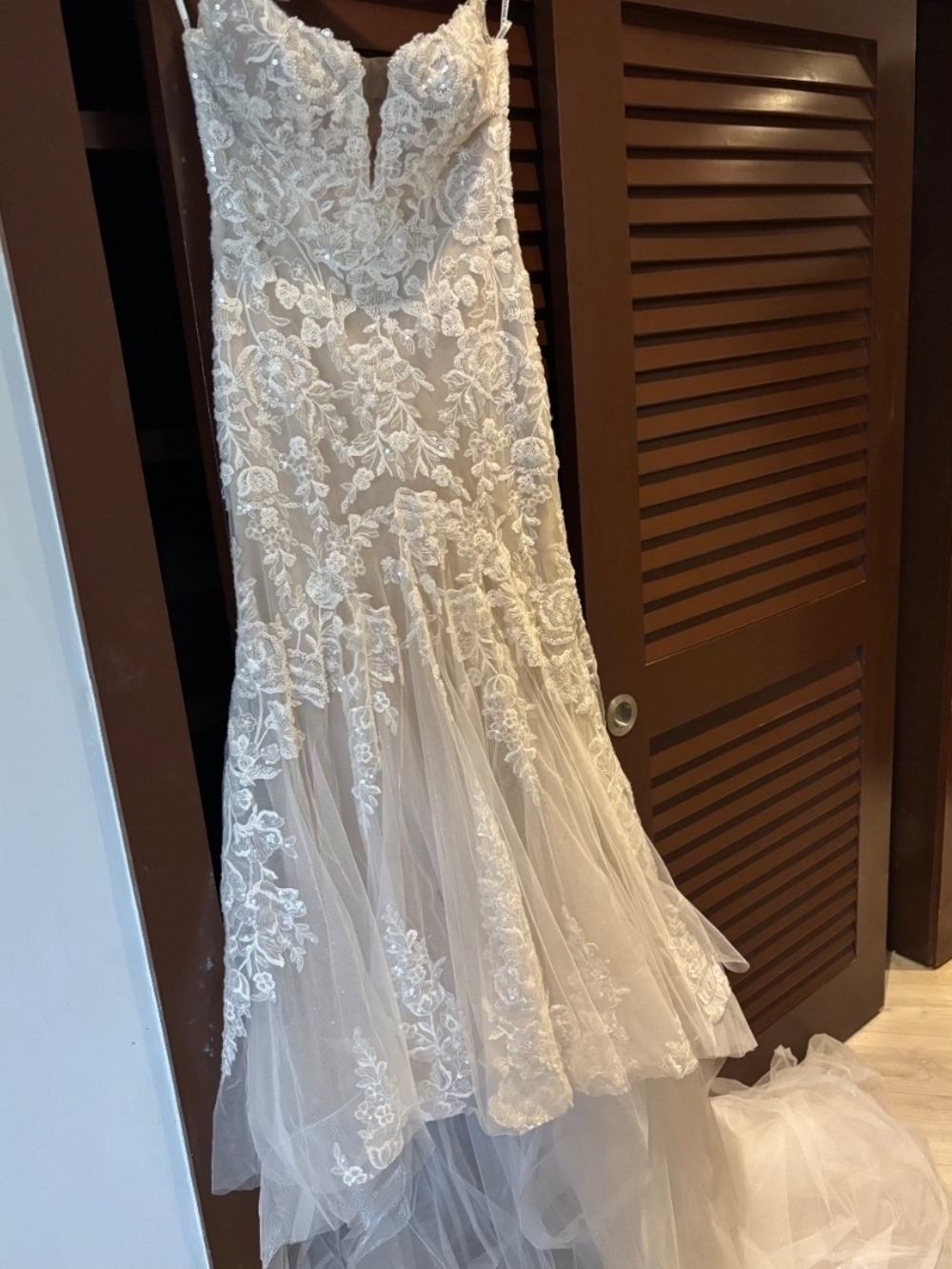 Lace Appliqué Tulle Wedding Gown in Ivory